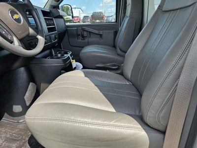 2025 Chevrolet Express Cutaway 3500 Work Van