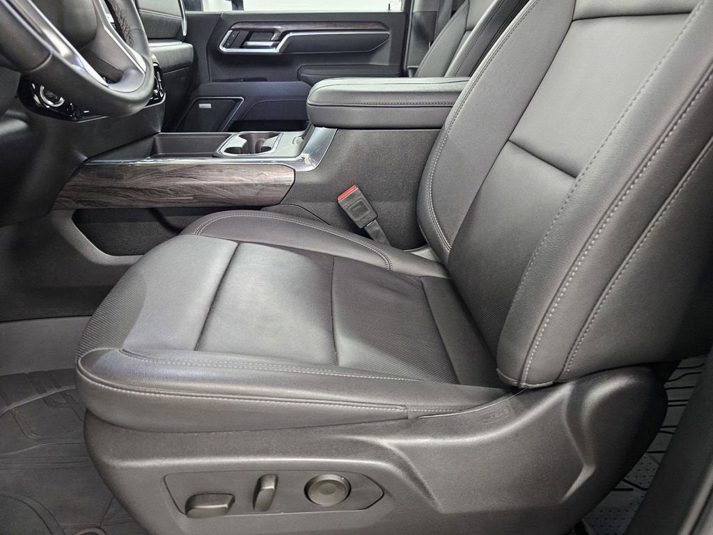 2025 Chevrolet Silverado 3500 HD LTZ