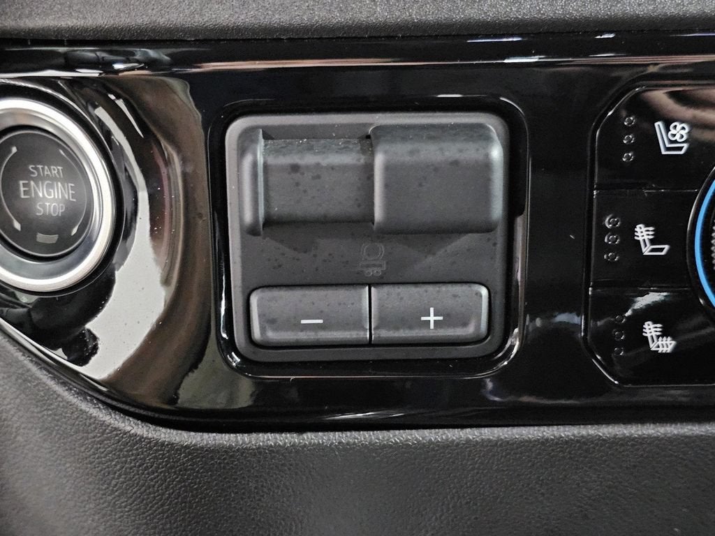 2025 Chevrolet Silverado 3500 HD LTZ DRW