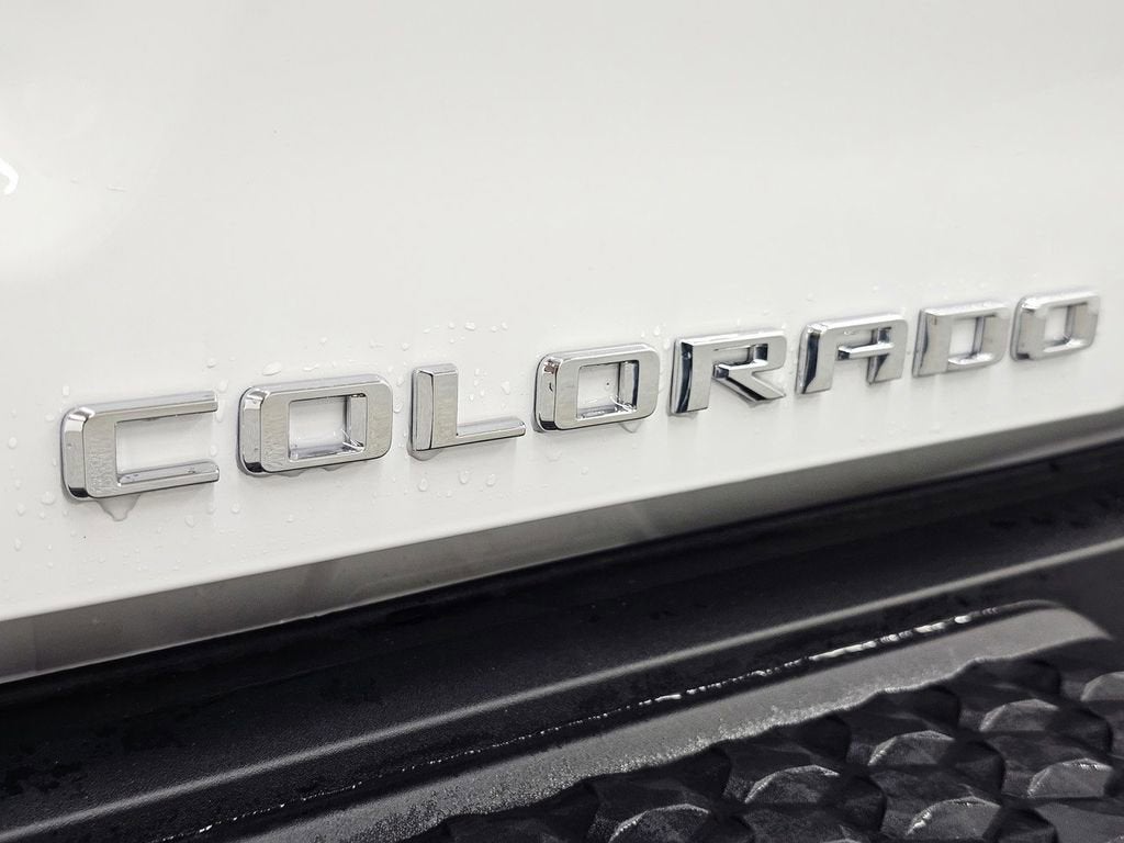 2025 Chevrolet Colorado WT/LT