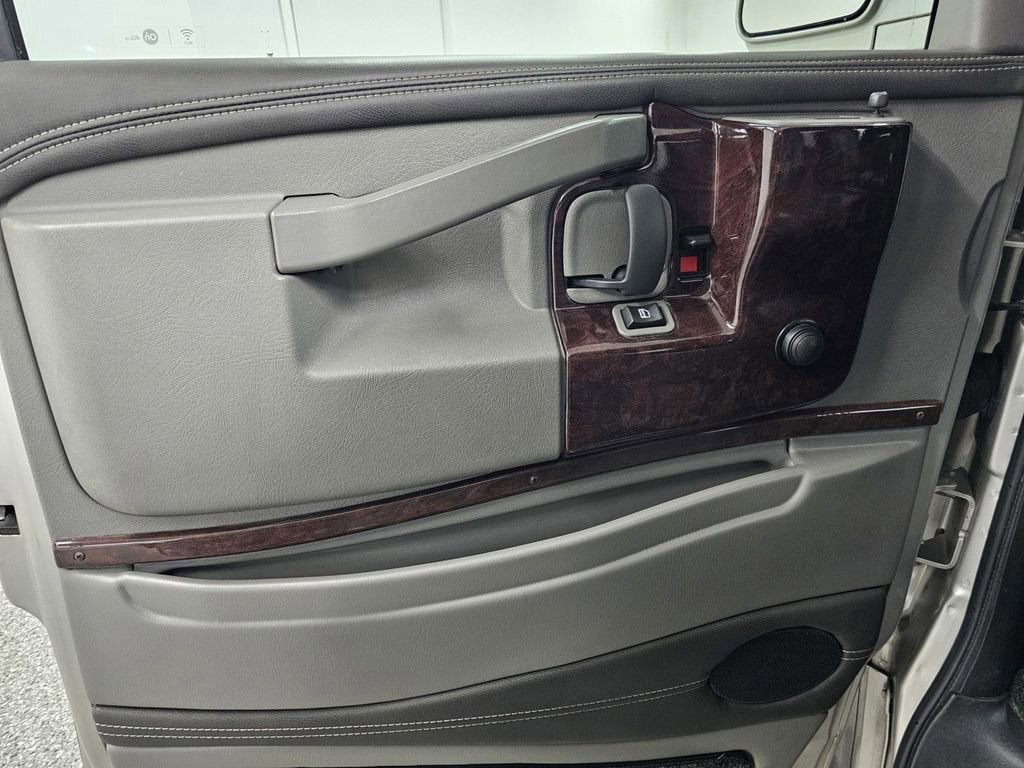 2017 Chevrolet Express Cargo 2500 Base