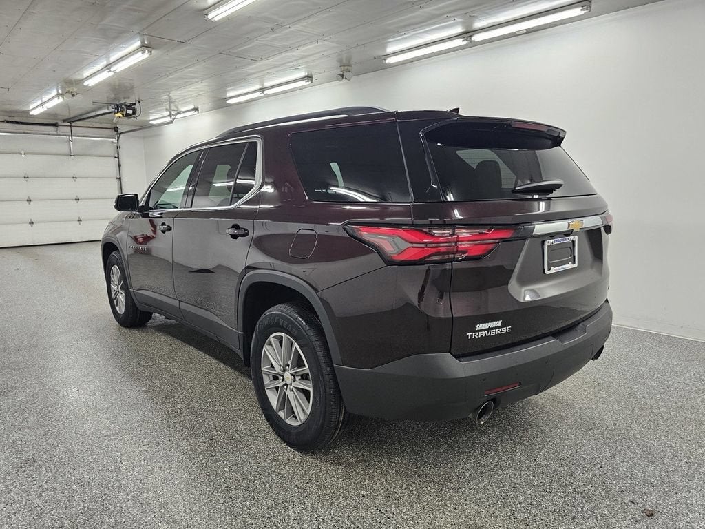 2022 Chevrolet Traverse LT Cloth