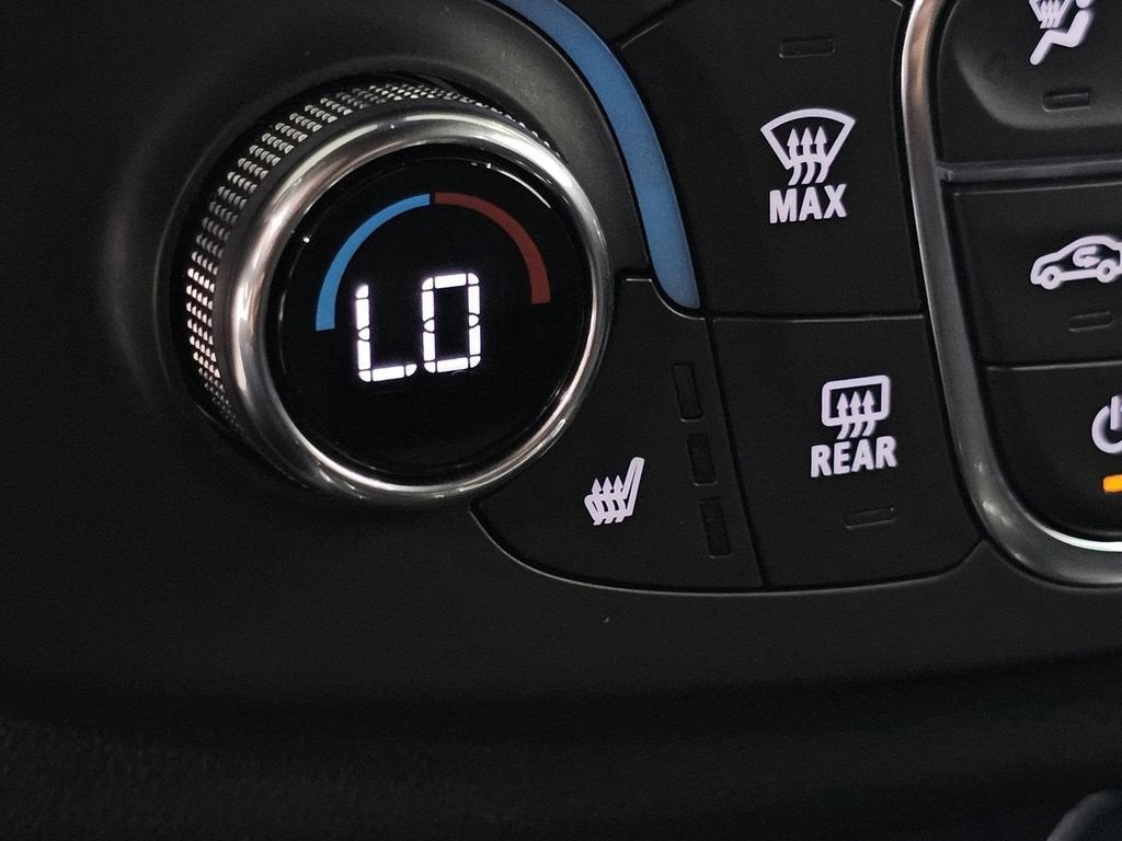 2024 Chevrolet Traverse Limited LT Cloth