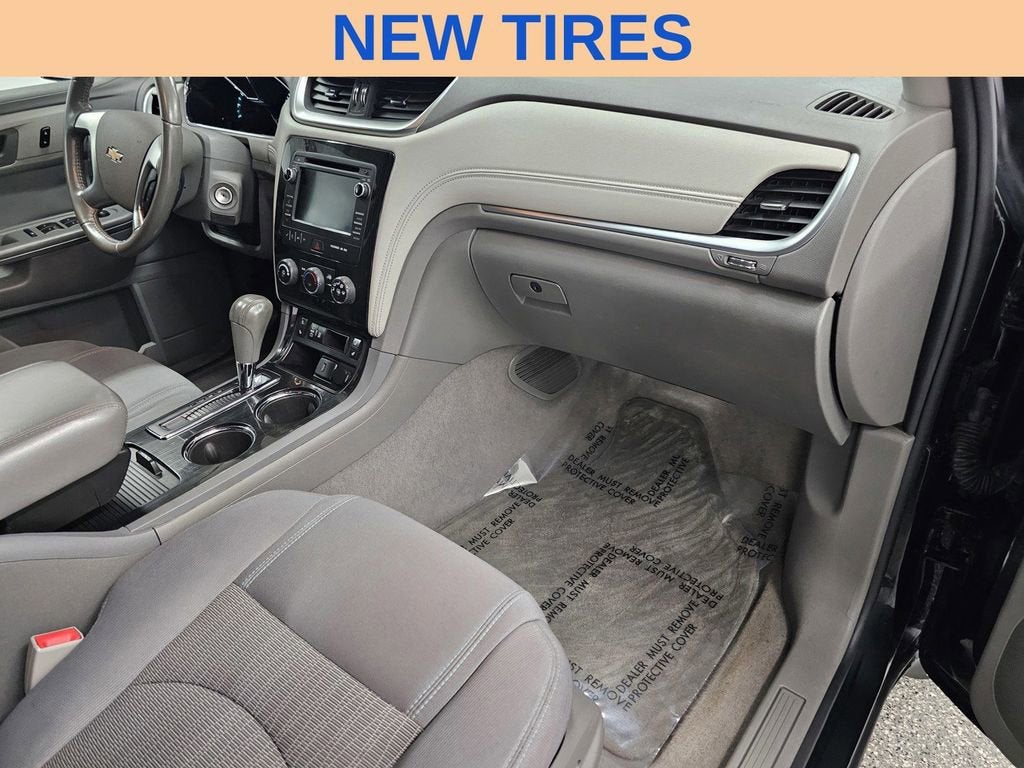 2017 Chevrolet Traverse LT