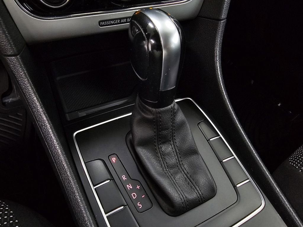 2016 Volkswagen Passat 1.8T S