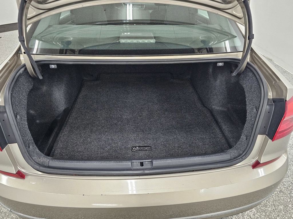 2016 Volkswagen Passat 1.8T S