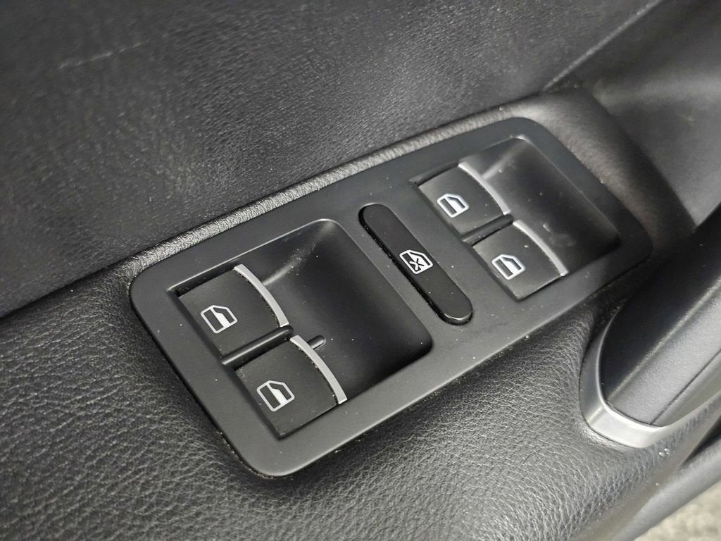 2016 Volkswagen Passat 1.8T S