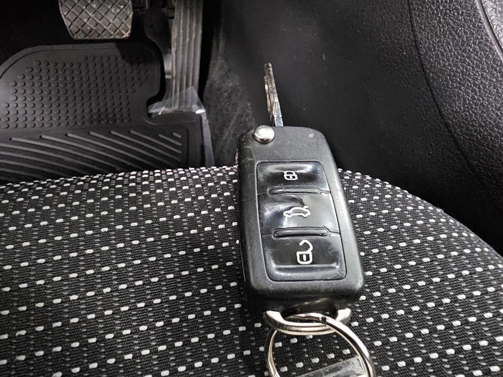 2016 Volkswagen Passat 1.8T S