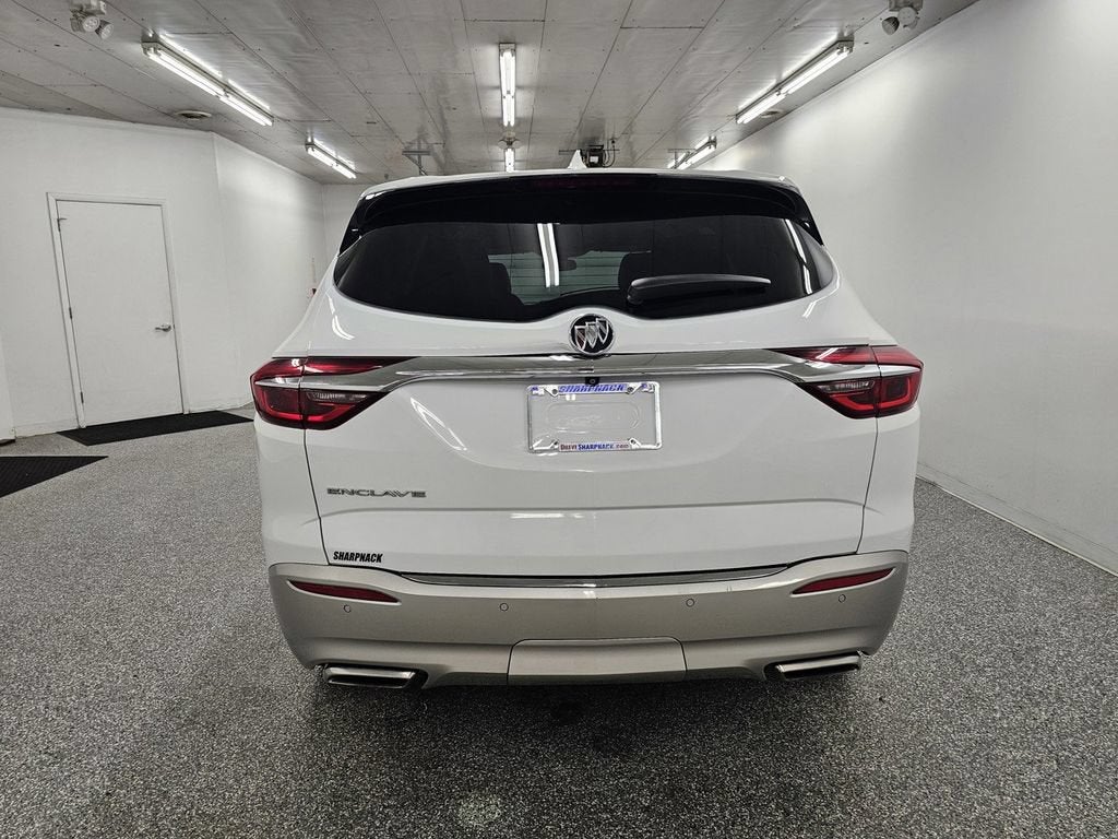 2020 Buick Enclave Essence