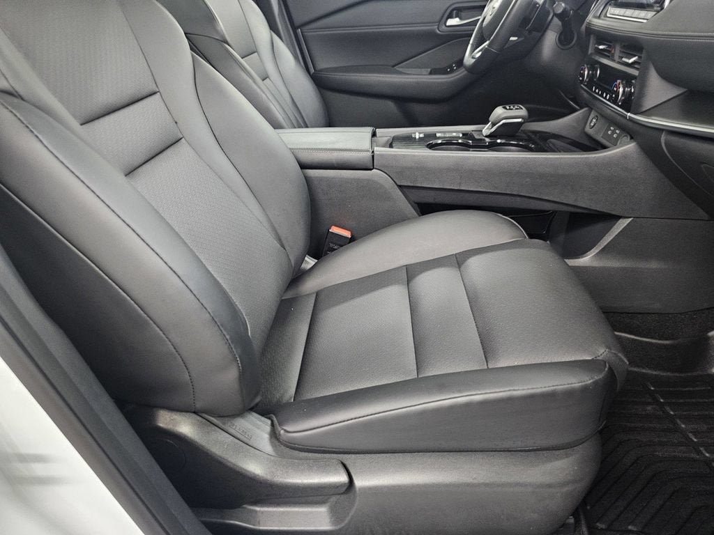 2024 Nissan Rogue SV FWD