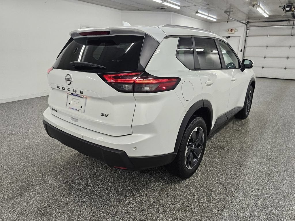2024 Nissan Rogue SV FWD