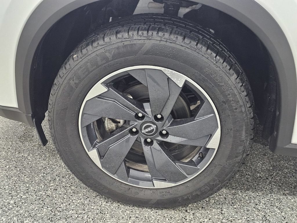 2024 Nissan Rogue SV FWD